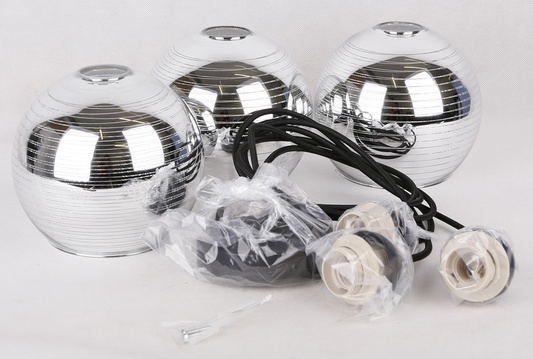 Lampa wisząca Trio szklane klosze kula potrójna do salonu 3xE27
